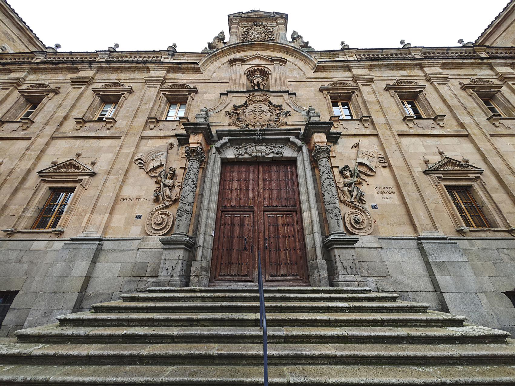 Portada Casa de la Iglesia